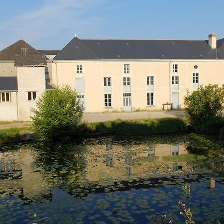 Gite Des Grands Moulins De Bauge Bagian luar foto