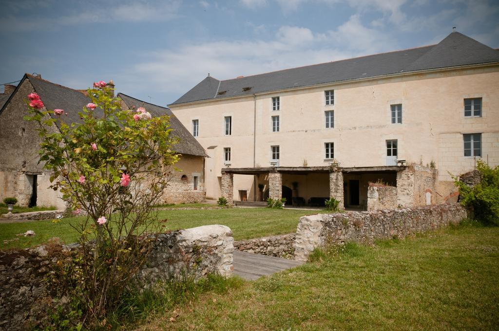 Gite Des Grands Moulins De Bauge Bagian luar foto